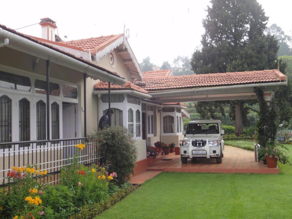 Bouganvilla Resort Ooty Exteriör bild