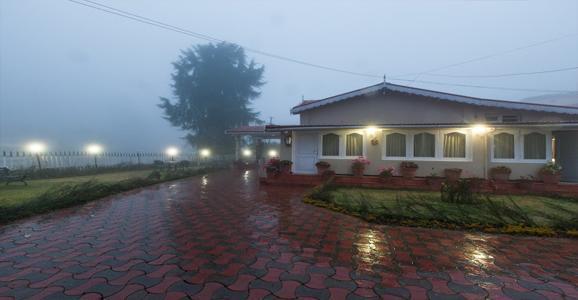 Bouganvilla Resort Ooty Exteriör bild
